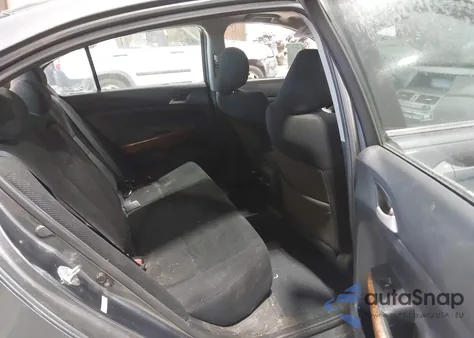 2011 Honda Accord 2.4 Ex z USA, uszkodzony, nr VIN 1HGCP2F71BA139092